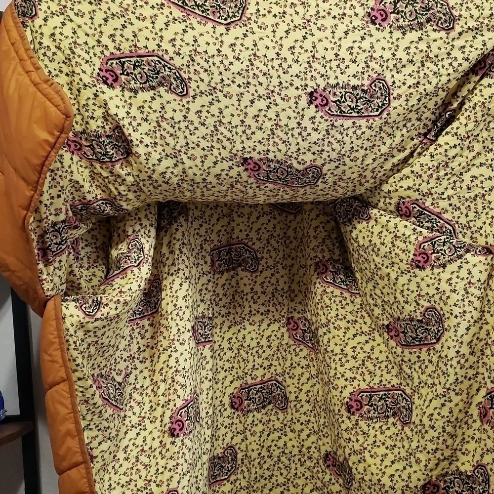 COPY - Nwot FP WE THE FREE ORANGE TRAVELING BAND QUILTED OVERSIZE PONCHO CAPE. - Picture 14 of 14